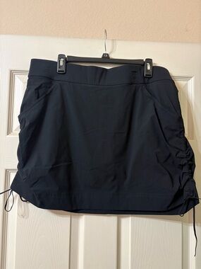 Columbia Athletic Drawstring Skort in Black XL